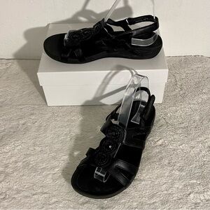 Clarks Collection Pical Serino Black Sandals Women’s Size 8M
